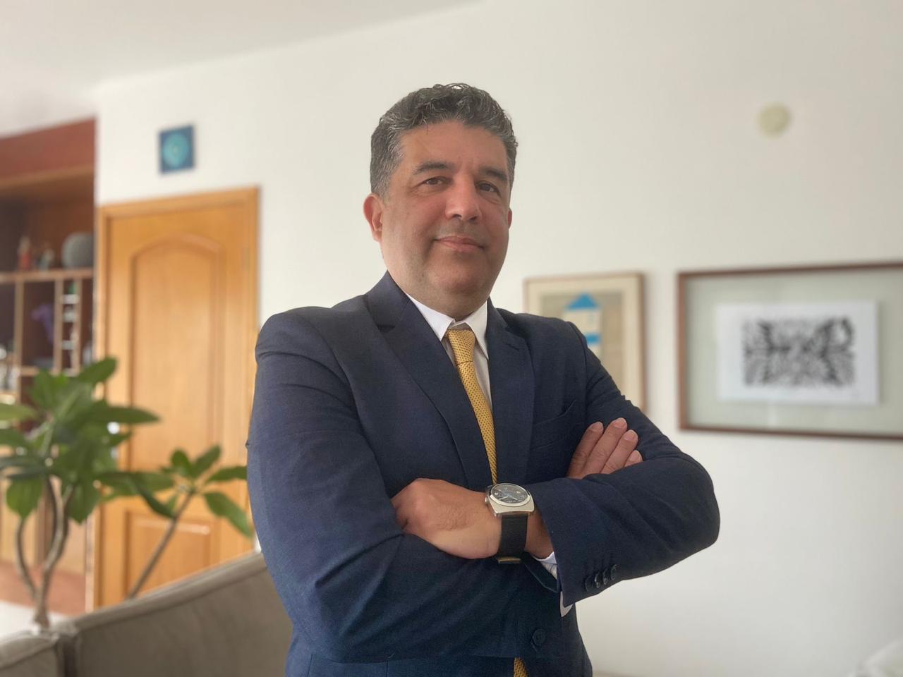 Dr. Flávio Rocha